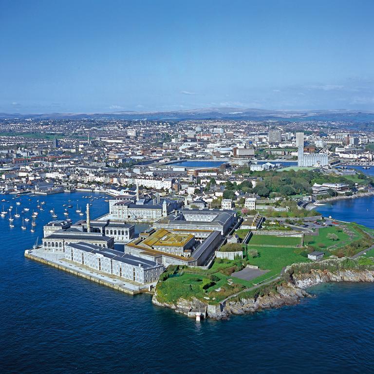 פלימות' Buckingham Place At The Royal William Yard מראה חיצוני תמונה